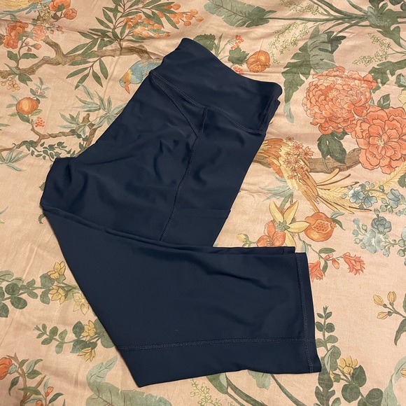 Xersion Fitted Cropped Legging - Picture 2 of 6